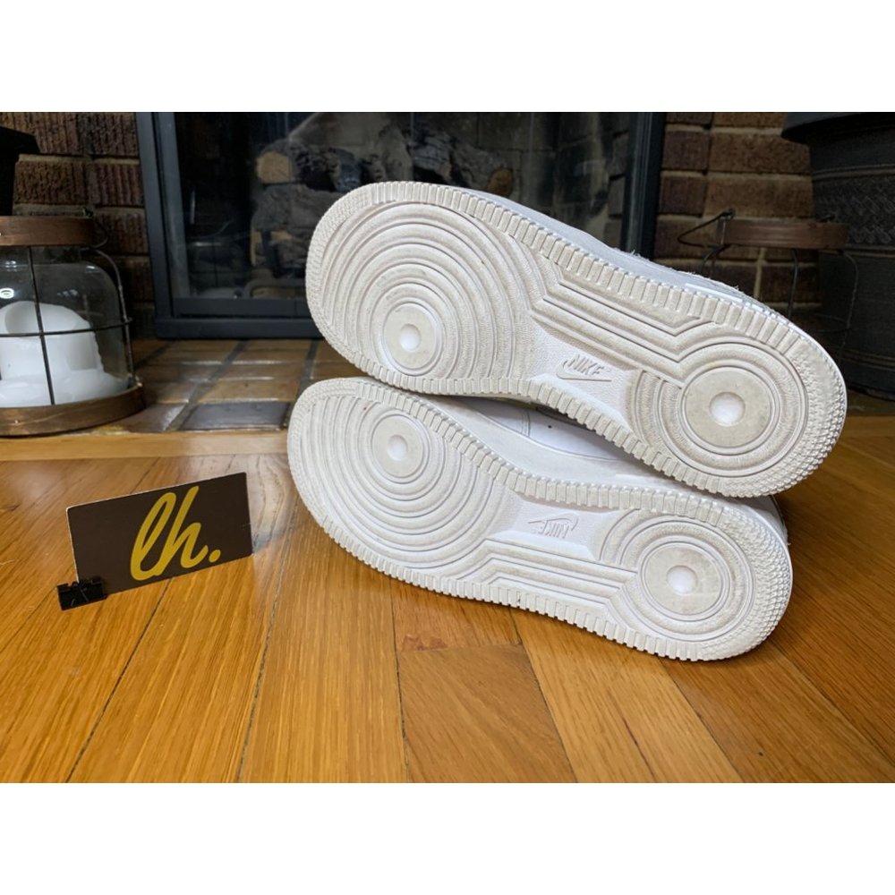Size 6.5 Nike Air Force 1 Low ‘07 Triple White 315122–111 - Picture 7 of 9